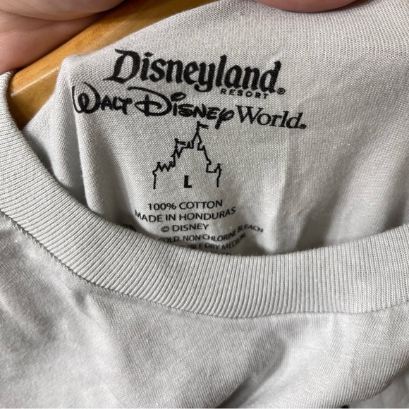 NWT Walt Disney World Gray T-Shirt - Picture 6 of 6